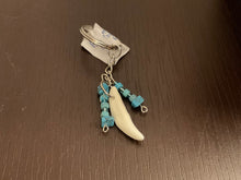 Load image into Gallery viewer, Coyote Tooth Keychain. Handmade with Turquoise Beads and a Coyote Fang.
