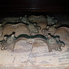 Load image into Gallery viewer, ONE Vintage Solid Cast Brass French Provincial Hollywood Regency Bureau Drawer Handle. Shabby Furniture Hardware. Choice of ONE.
