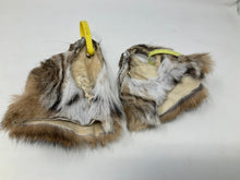 Load image into Gallery viewer, Choice of One Bobcat Face. Clean and tanned.
