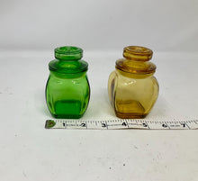 Load image into Gallery viewer, One Vintage Wheaton Apothecary Jar. Green or Yello Wheaton Spice Jar. 3.5 inches
