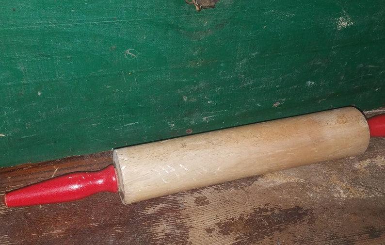 Vintage Beefy 1950's Red Handle Rolling Pin. Husband Tamer.