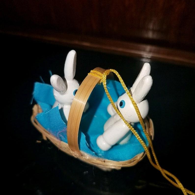 Vtg 80's Taiwan Easter Tree Ornament. Wooden Easter Bunnies in Rattan Basket.