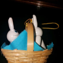 Load image into Gallery viewer, Vtg 80&#39;s Taiwan Easter Tree Ornament. Wooden Easter Bunnies in Rattan Basket.

